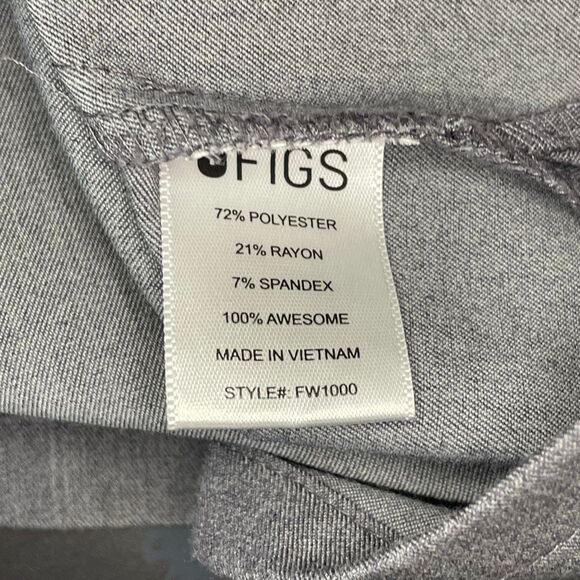 FIGS Catarina One Pocket Scrub Top Gray Size Small - Picture 7 of 9